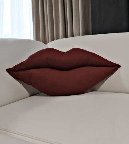 Подушка декоративная "KISS", (арт. ПД. KISS)